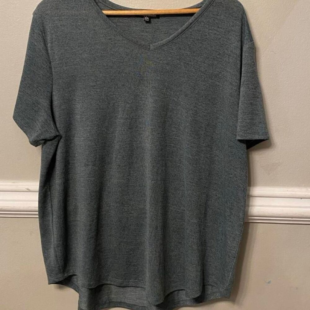 Knapp-studio Women's Grey and Green T-shirt